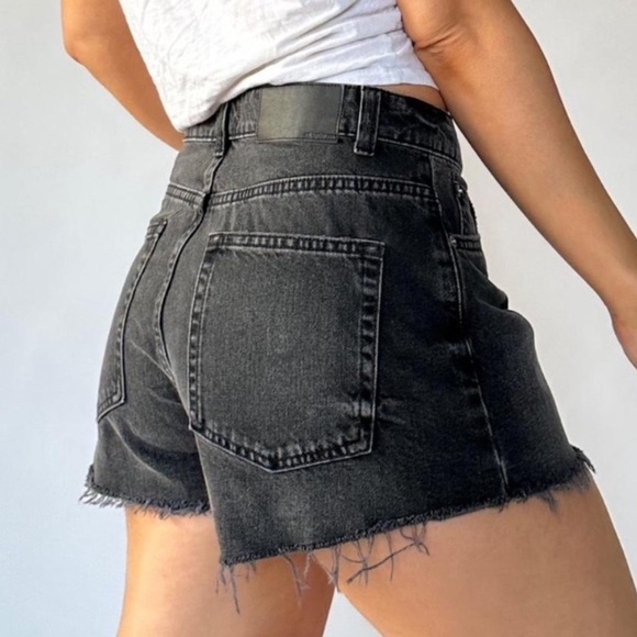 ASOS Design 100% Cotton Rigid Denim Distressed Goth Summer Black Cutoff Shorts - Picture 2 of 9